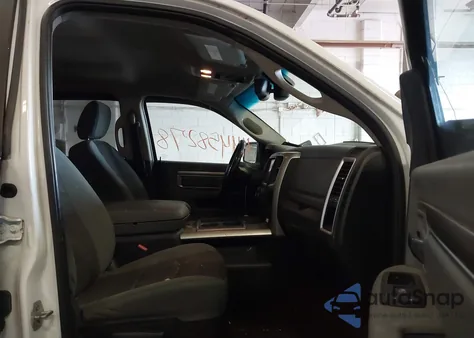 2014 Ram 1500 Outdoorsman z USA, uszkodzony, nr VIN 1C6RR7LT9ES470011